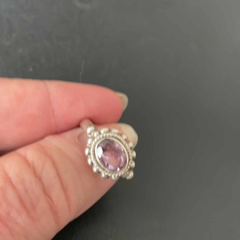 Sterling silver amethyst ring size 7 stamped 925 gorgeous
